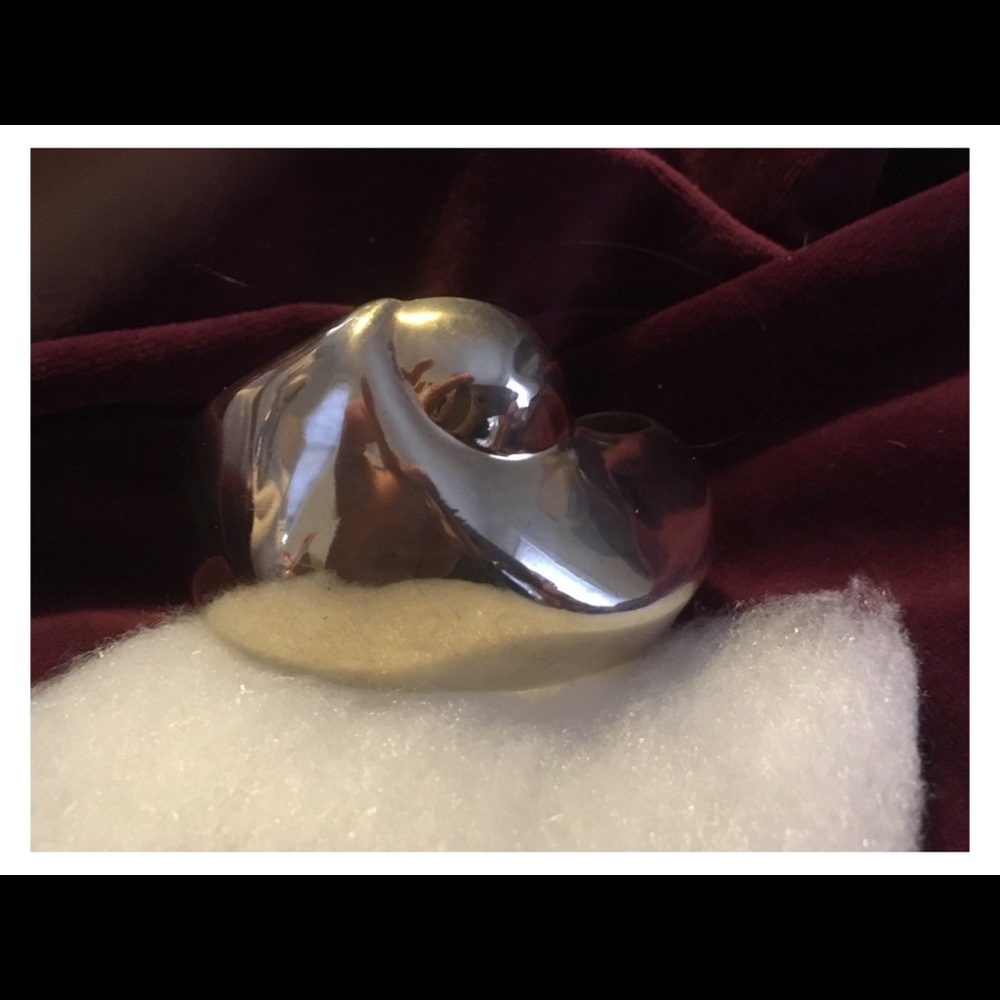 STUNNING GUCCI: Gold over Sterling Cuff, made in Italy.